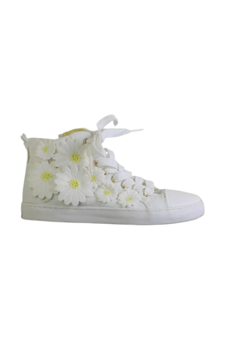 A White Sneakers from Geox in size 10Y for girl. (Front View)