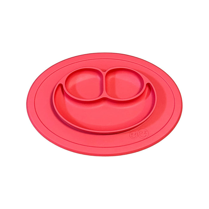 A Red Placemats from EZPZ Fun in size O/S for neutral. (Front View)