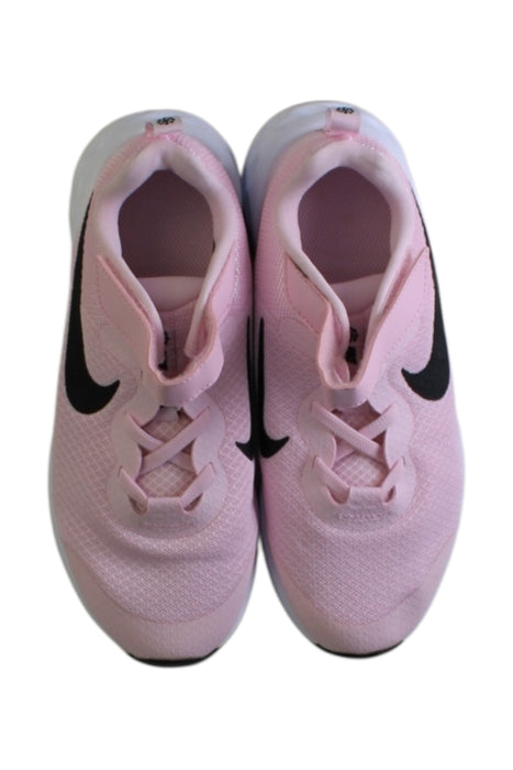 A Pink Sneakers from Nike in size 9Y for girl. (Back View)