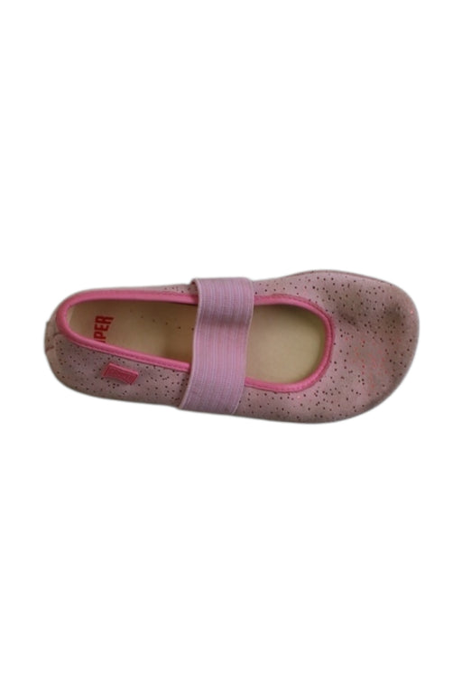 A Pink Flats from Camper in size 6T for girl. (Front View)