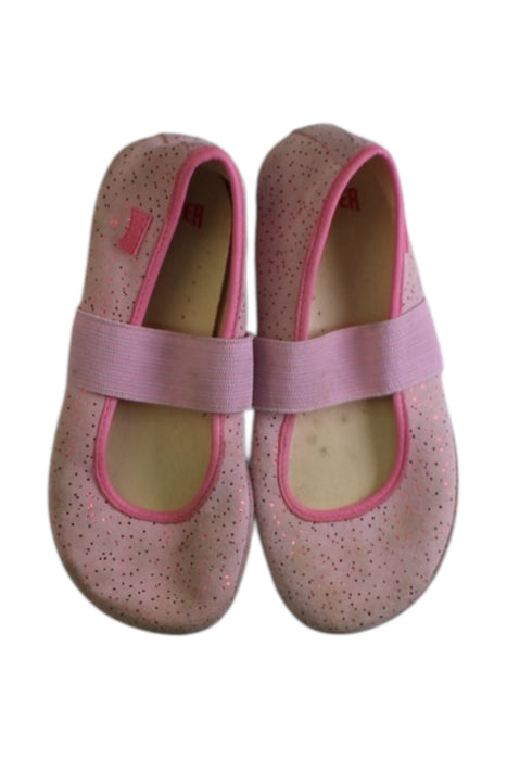 A Pink Flats from Camper in size 6T for girl. (Back View)