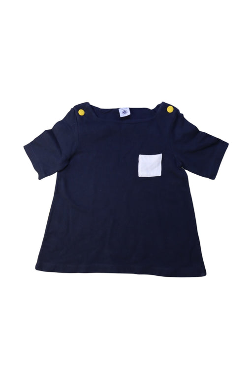 A Navy Short Sleeve Tops from Petit Bateau in size 6T for girl. (Front View)