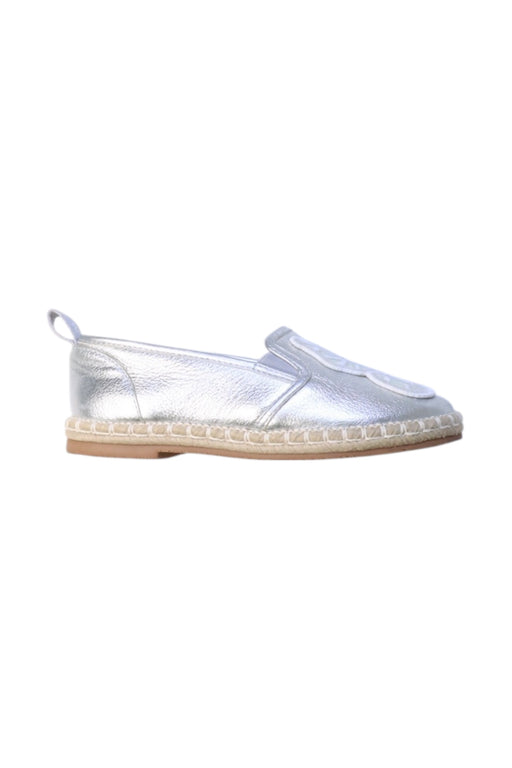 A Silver Espadrilles from Sophia Webster in size 5T for girl. (Front View)