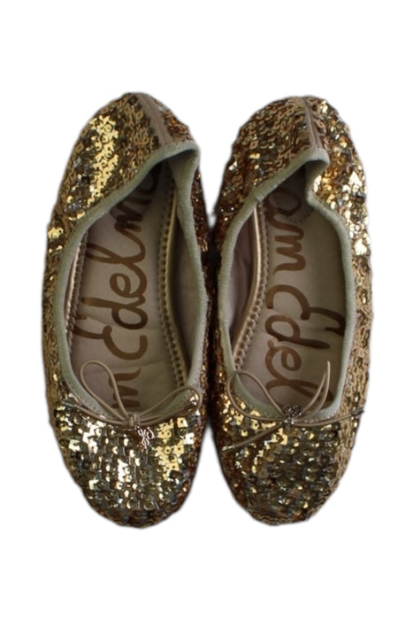 A  Flats from Sam Edelman in size 7Y for girl. (Back View)