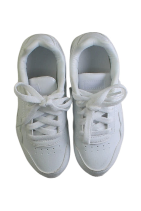 A White Sneakers from Reebok in size 5T for neutral. (Back View)