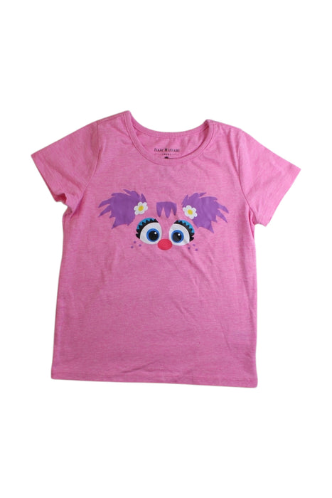 A Pink Short Sleeve T Shirts from Isaac Mizrahi in size 4T for girl. (Front View)