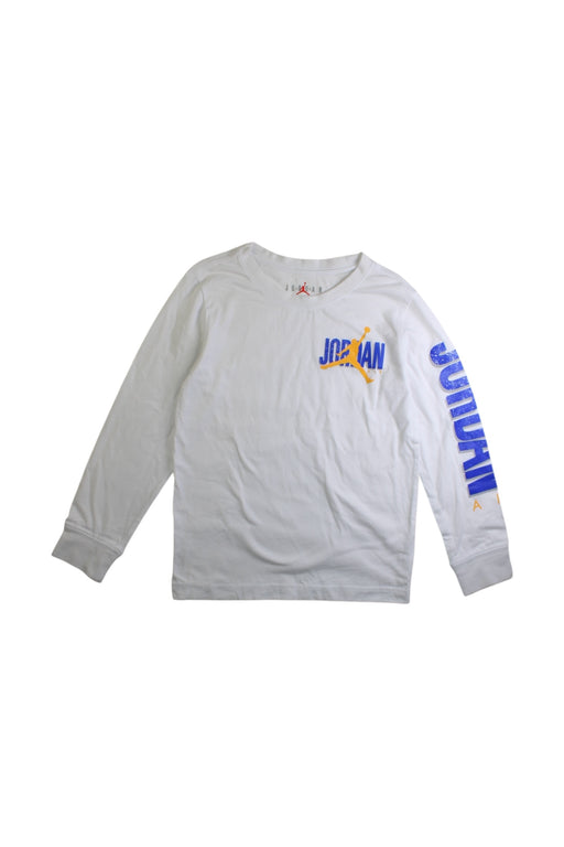 A White Long Sleeve T Shirts from Nike in size 7Y for boy. (Front View)