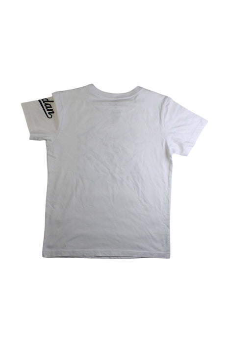 A White Short Sleeve T Shirts from Nike in size 8Y for boy. (Back View)