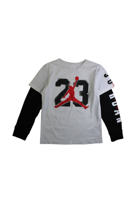 A White Long Sleeve T Shirts from Air Jordan in size 10Y for boy. (Front View)