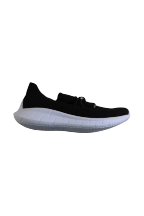 A Black Sneakers from Seed in size 6T for girl. (Front View)
