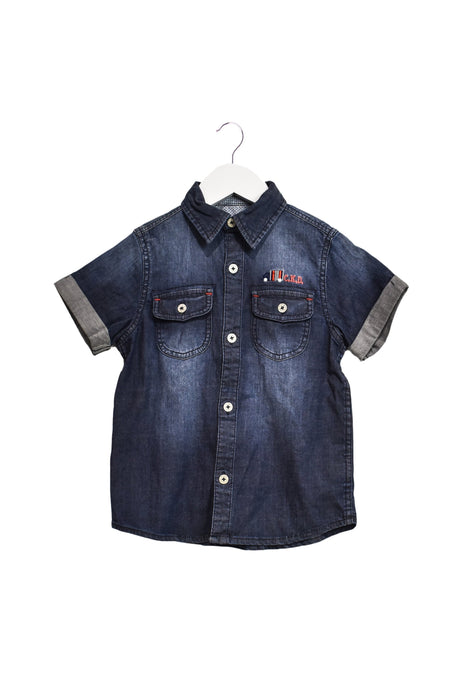 A Navy Shirts from Chickeeduck in size  for boy. (Front View)