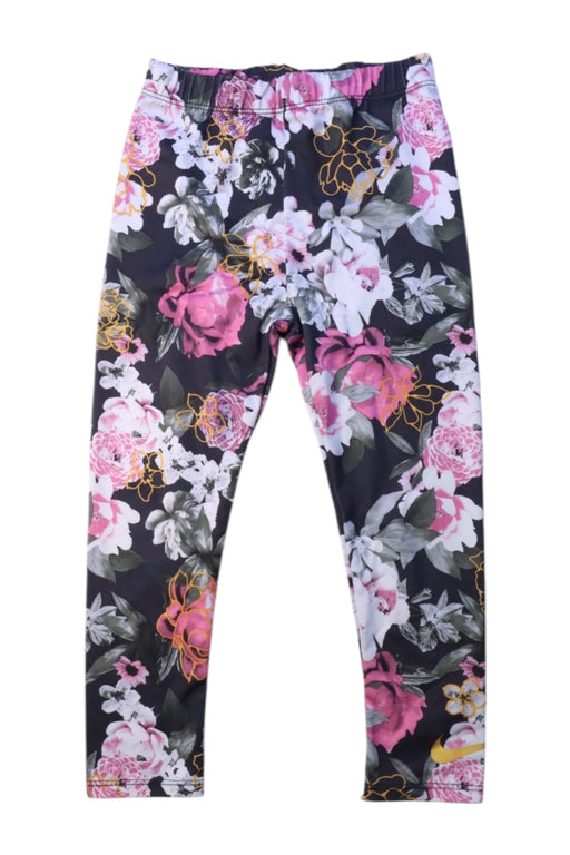 A Multicolour Leggings from Nike in size 4T for girl. (Front View)