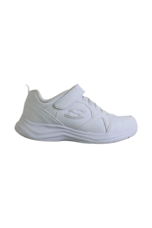 A White Sneakers from Skechers in size 5T for neutral. (Front View)