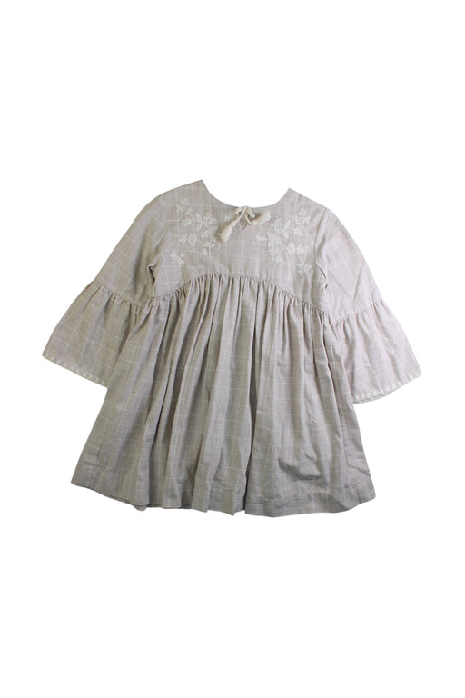 A Ivory Short Sleeve Dresses from Laranjinha in size 5T for girl. (Front View)