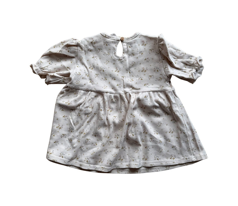 A Beige Short Sleeve Dresses from Jamie Kay in size 5T for girl. (Back View)