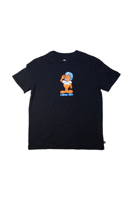 A Black Short Sleeve T Shirts from Nike in size 10Y for boy. (Front View)