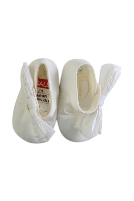 A White Booties from Monnalisa in size 12-18M for girl. (Back View)