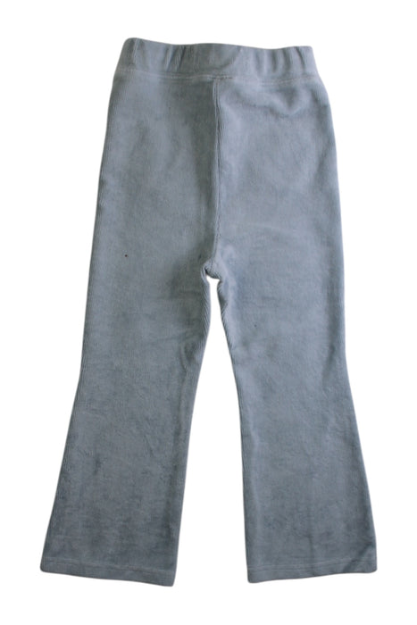 A Grey Casual Pants from Petit Main in size 2T for girl. (Front View)