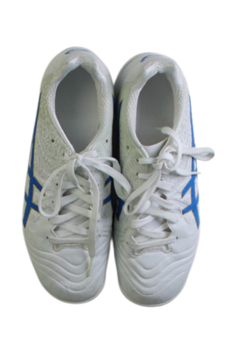 A White Sneakers from ASICS in size 12Y for boy. (Back View)
