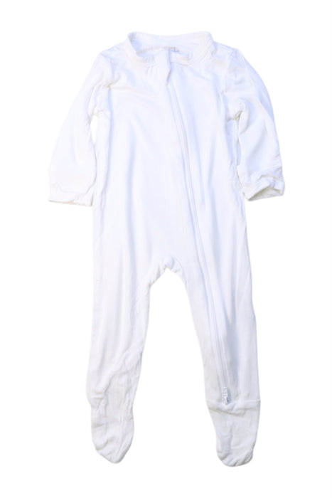 A White Onesies from Kyte Baby in size 0-3M for neutral. (Front View)