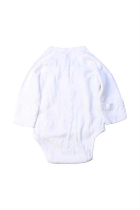 A White Long Sleeve Bodysuits from Mori in size 0-3M for neutral. (Back View)