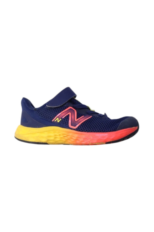 A Multicolour Sneakers from New Balance in size 4T for neutral. (Front View)
