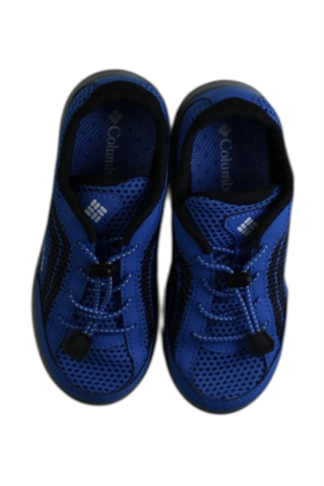 A Blue Sneakers from Columbia in size 6T for boy. (Back View)
