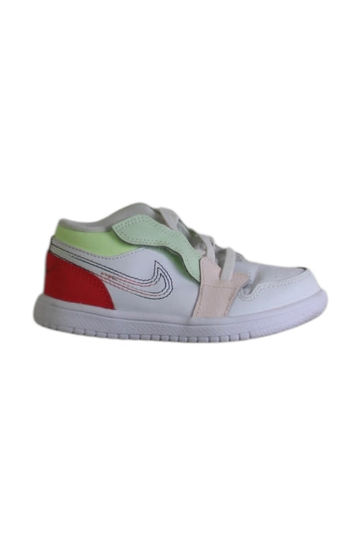 A Multicolour Sneakers from Nike in size 4T for neutral. (Front View)