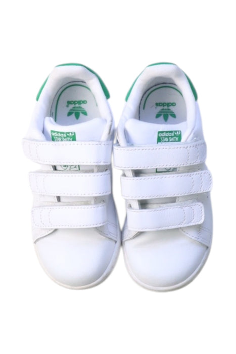 A White Sneakers from Adidas in size 4T for neutral. (Back View)