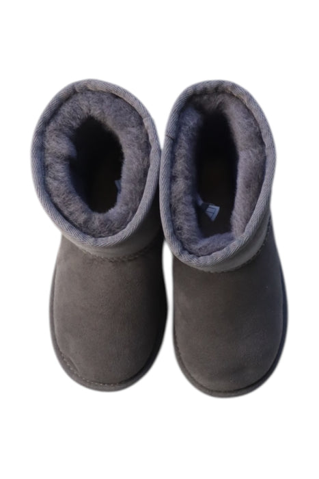 A Grey Winter Boots from UGG in size 4T for neutral. (Back View)