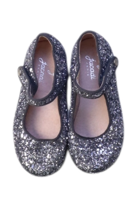 A Silver Flats from Jacadi in size 3T for girl. (Back View)