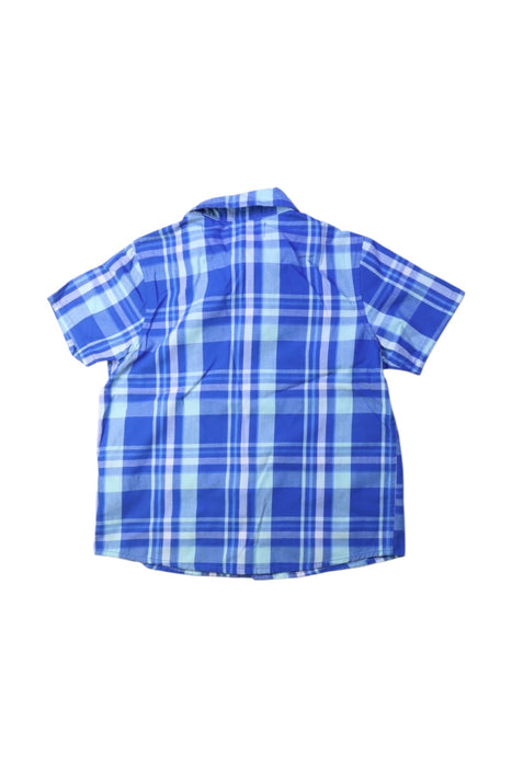 A Blue Short Sleeve Shirts from Andy & Evan in size 5T for boy. (Back View)