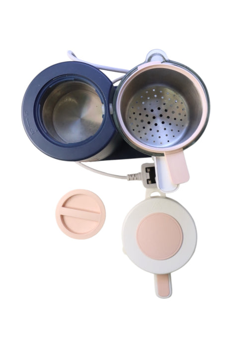 A Blue Utensils & Containers from Beaba in size O/S for neutral. (Back View)