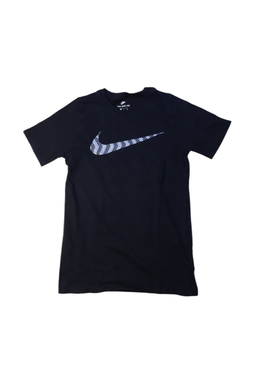 A Black Short Sleeve T Shirts from Nike in size 10Y for boy. (Front View)