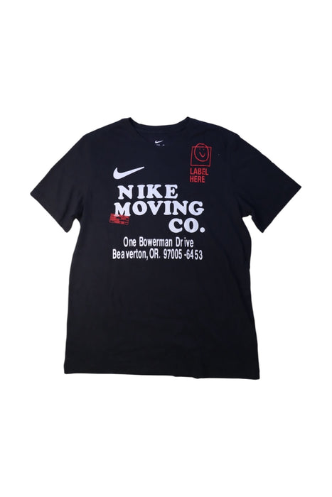 A Black Short Sleeve T Shirts from Nike in size 14Y for boy. (Front View)