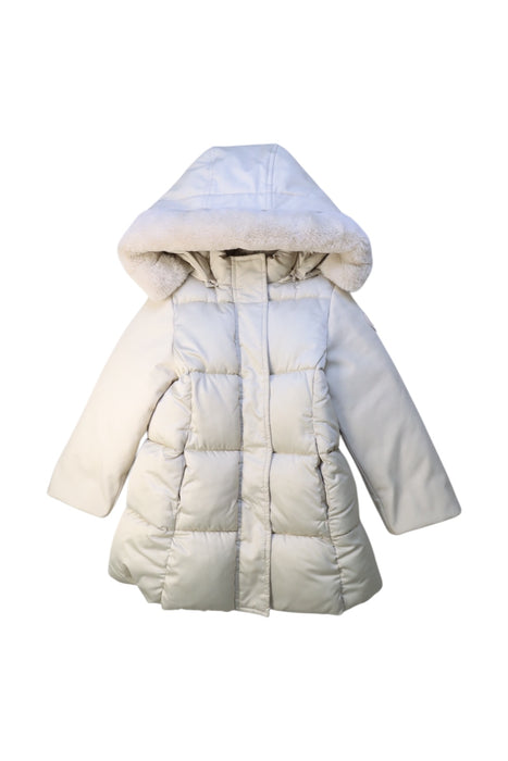 A White Puffer/Quilted Coats & Outerwear from Original Marines in size 5T for girl. (Front View)