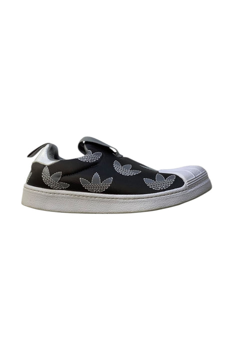 A Black Sneakers from Adidas in size 7Y for neutral. (Front View)