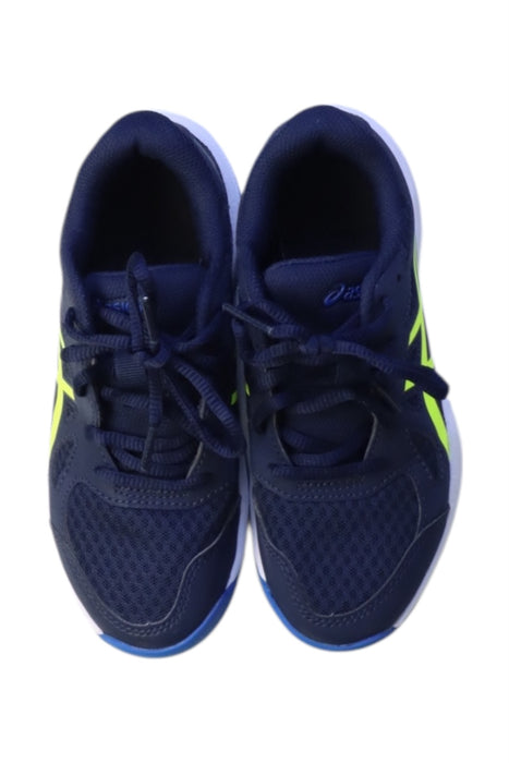 A Navy Sneakers from ASICS in size 6T for boy. (Back View)