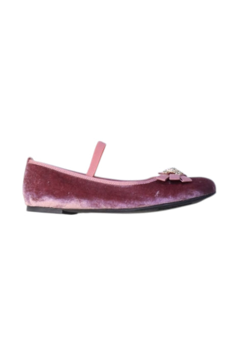 A Burgundy Flats from Pretty Ballerinas in size 7Y for girl. (Front View)