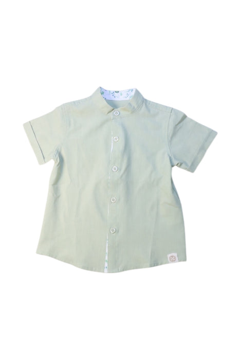 A Green Short Sleeve Shirts from Le Petit Society in size 2T for boy. (Front View)