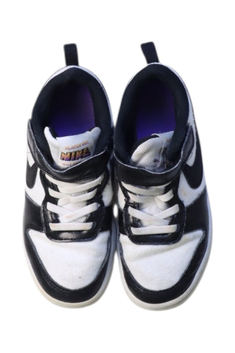 A Black Sneakers from Nike in size 5T for neutral. (Back View)