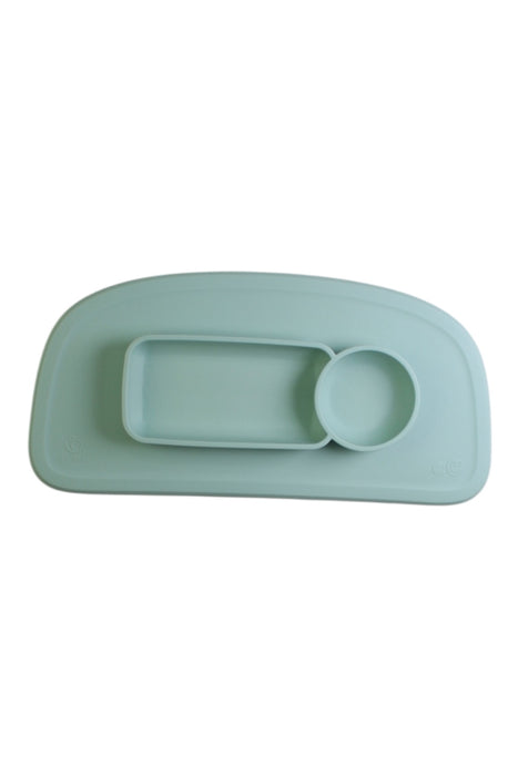 A Blue Placemats from EZPZ Fun in size O/S for neutral. (Front View)