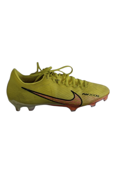 A Yellow Cleats/Soccer Shoes from Nike in size 14Y for boy. (Front View)