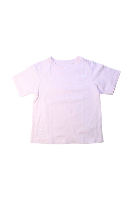 A White Short Sleeve T Shirts from Air Jordan in size 6T for girl. (Front View)