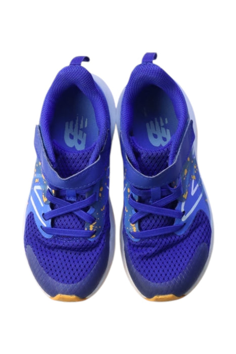 A Multicolour Sneakers from New Balance in size 6T for neutral. (Back View)