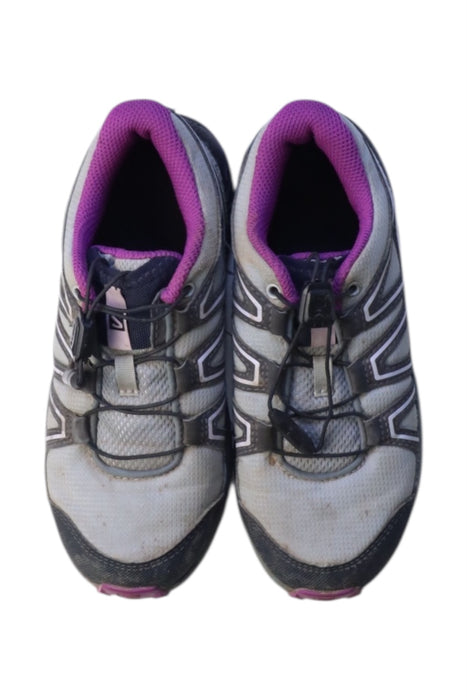 A Multicolour Sneakers from Salomon in size 7Y for neutral. (Back View)