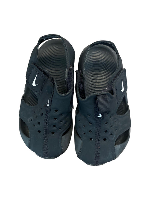 A Black Sandals from Nike in size 18-24M for neutral. (Front View)