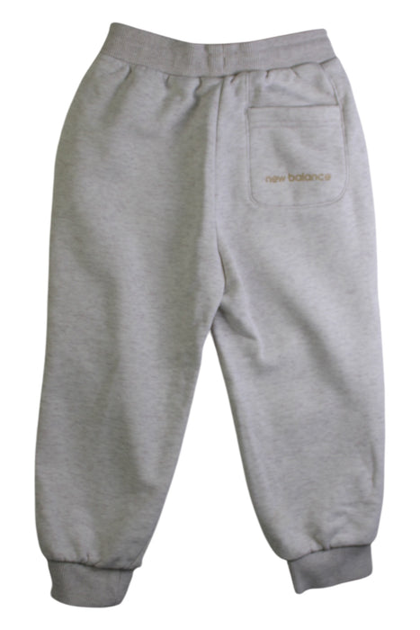 A Grey Sweatpants from New Balance in size 4T for boy. (Back View)