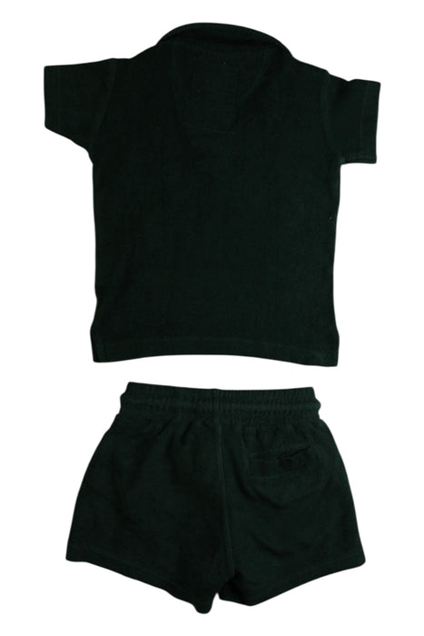 A Green Shorts Sets from OAS Company in size 2T for boy. (Back View)