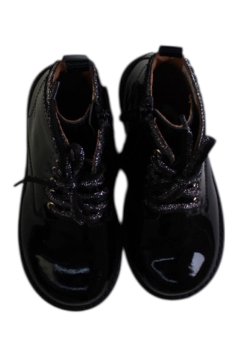 A Black Booties from Romagnoli in size 4T for girl. (Back View)
